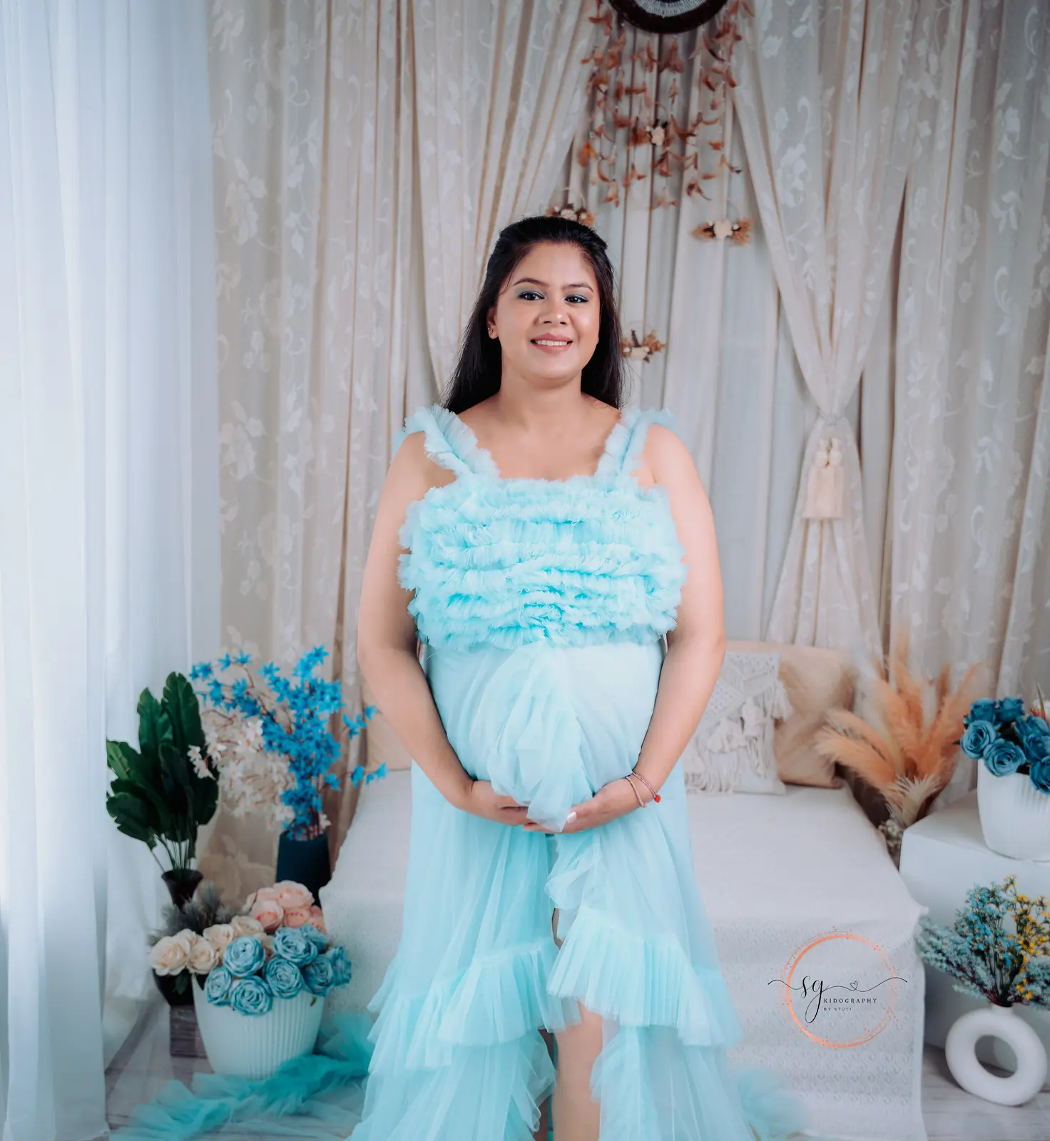 Beach Maternity Shoot