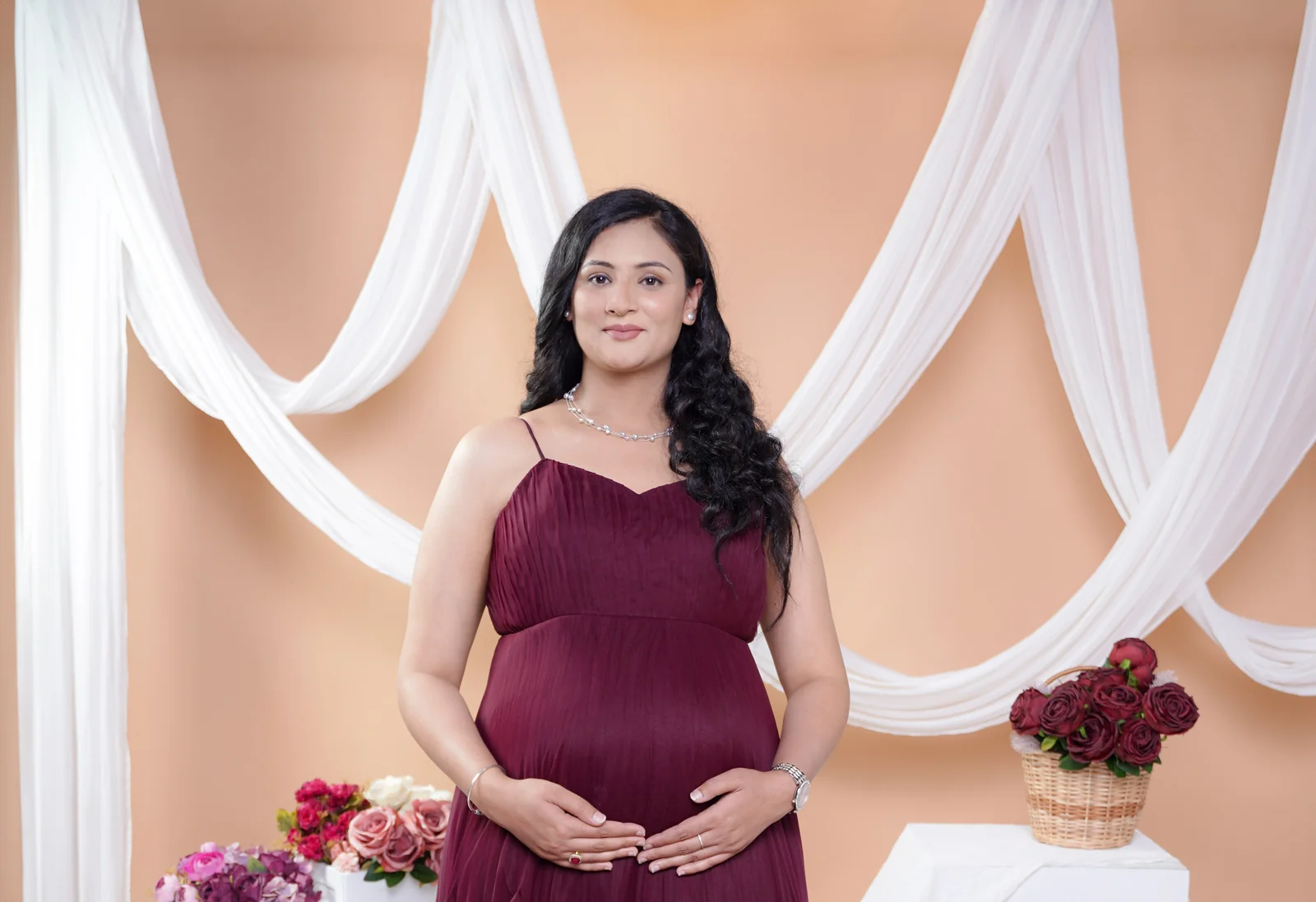 Pregnant woman outdoor maternity photoshoot portrait